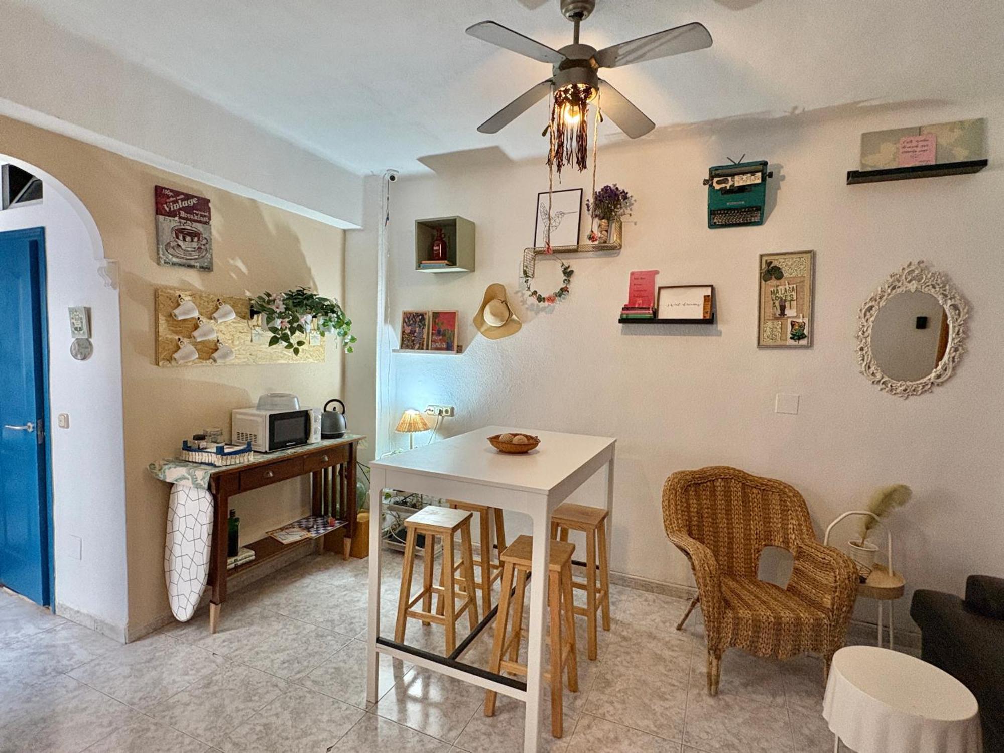 Habitacion En Calle Molino Malaga Luaran gambar