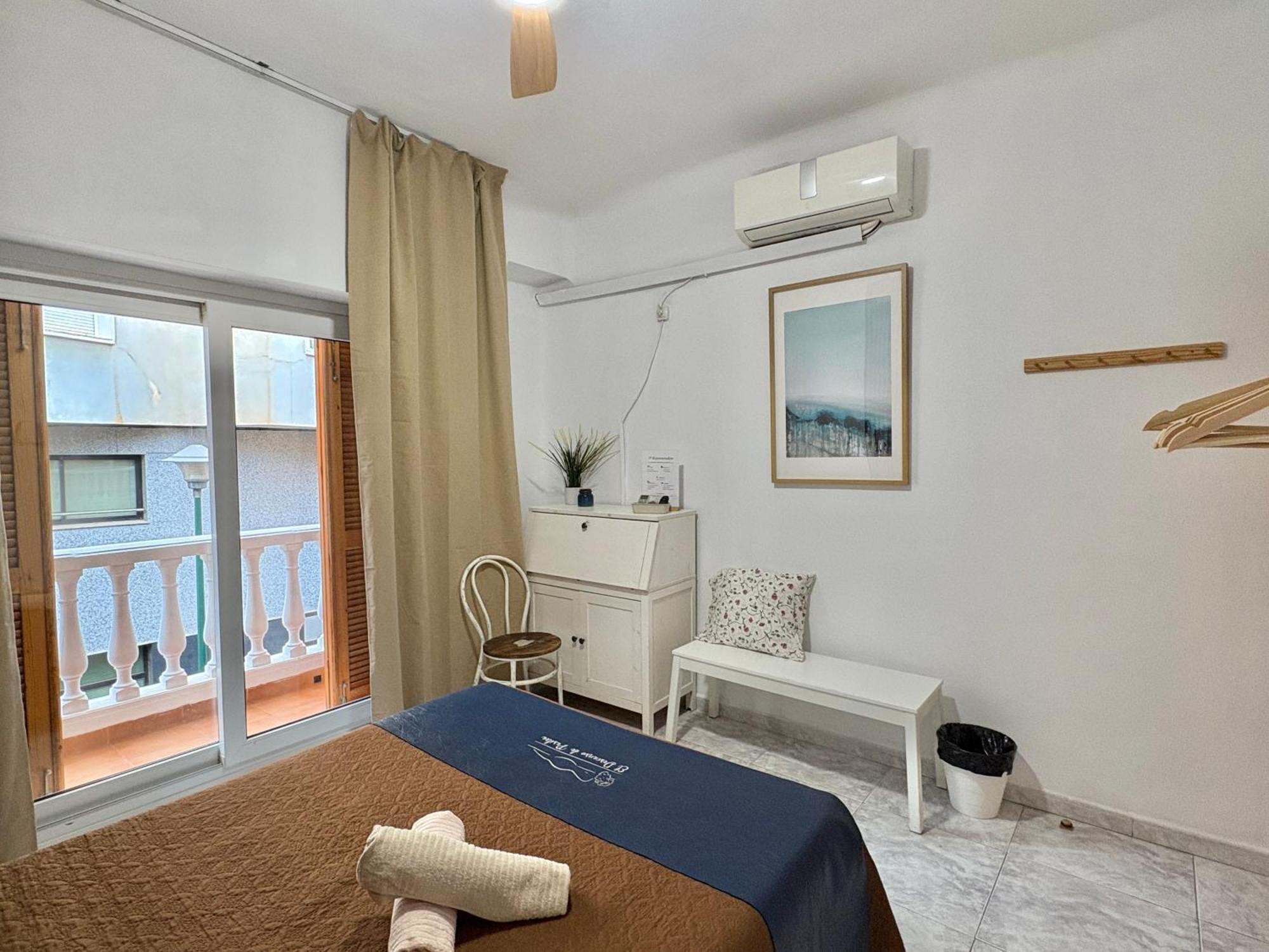 Habitacion En Calle Molino Malaga Luaran gambar